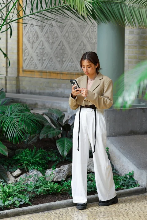 asian, woman, fashion, museum