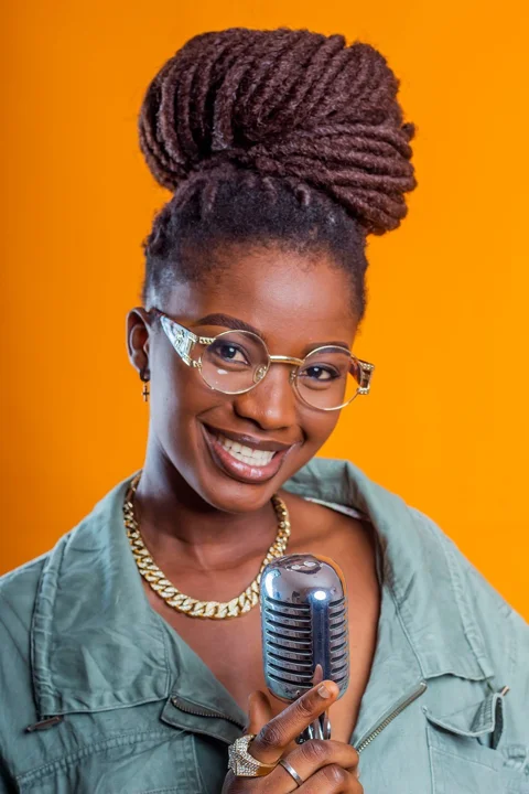 portrait photography, studio portrait, african woman, young woman