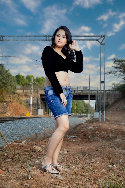 indian woman, outdoors, railroad, portrait