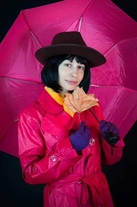 女人、雨伞、帽子、手套