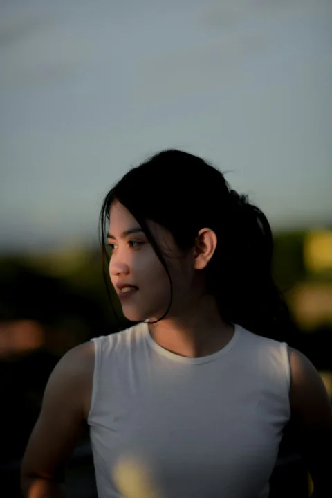 a person with a ponytail