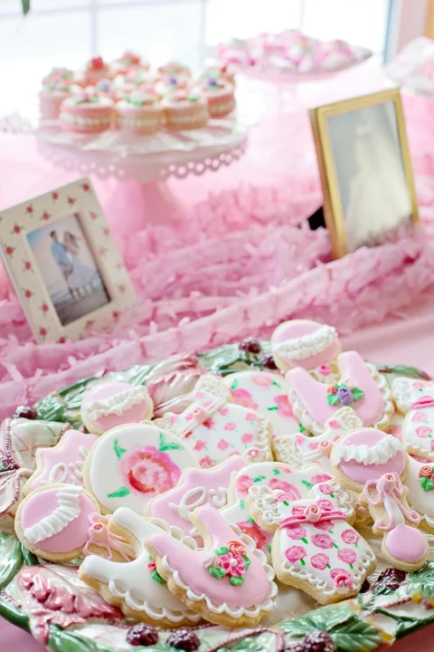 cookies, pastries, sweets, desserts