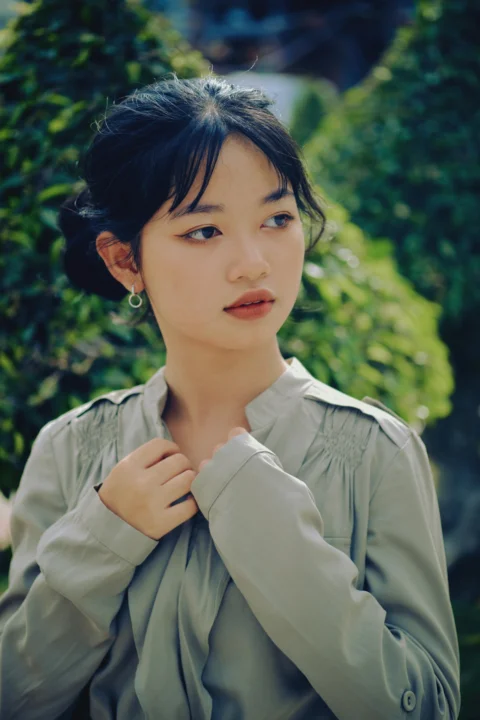 Anh Ngoc posing for the camera