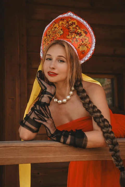 kokoshnik, maiden, queen, lady