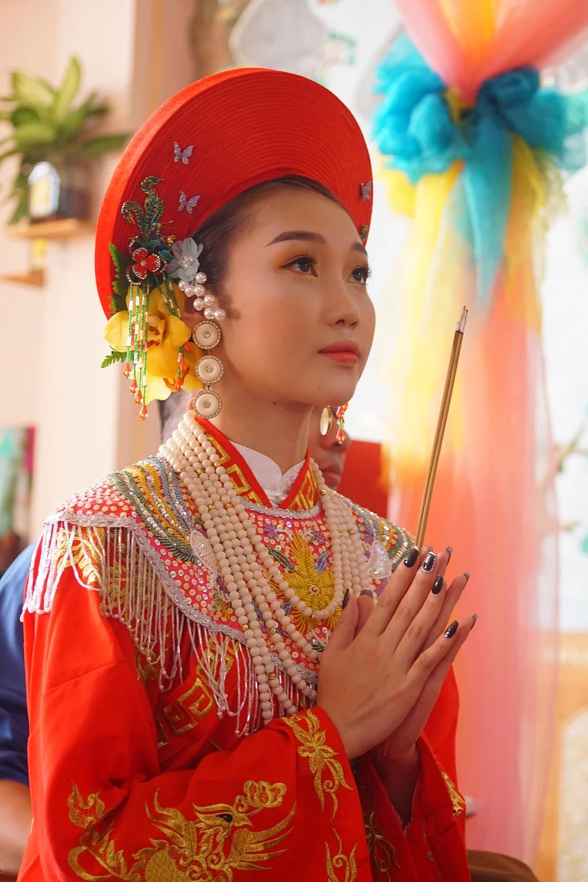 亚洲女性，祈祷，宗教，虔诚