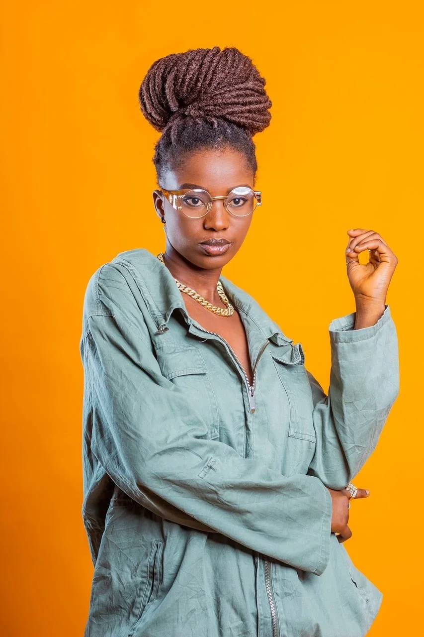 portrait photography, studio portrait, african woman, young woman