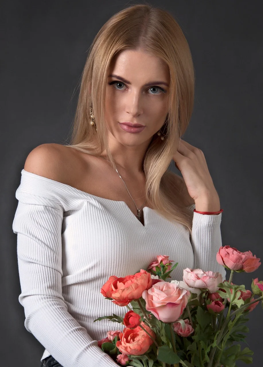 woman, flowers, bouquet, model