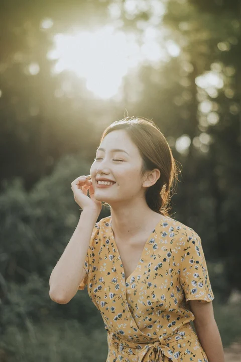 woman, forest, smiling, portrait