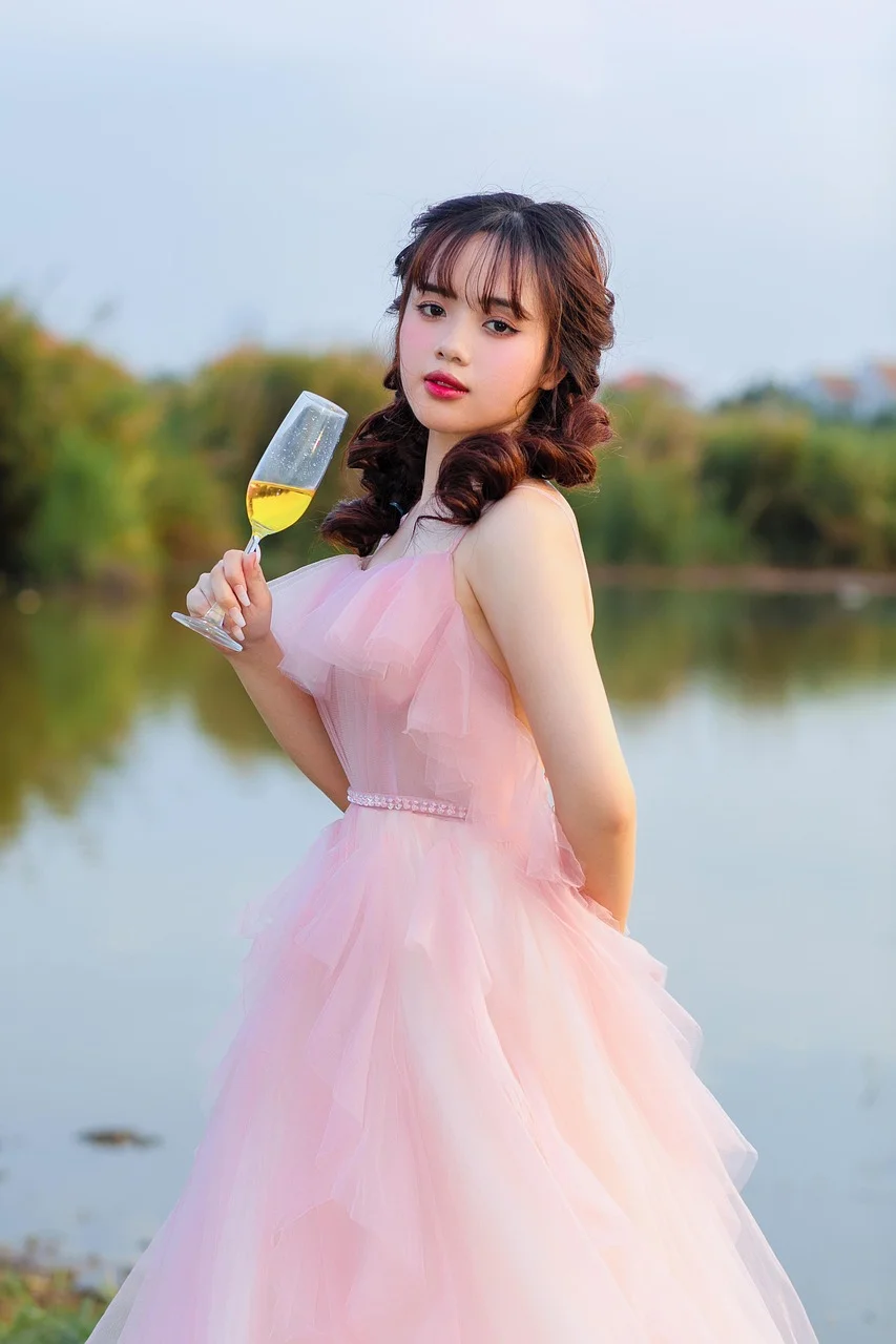 girl, beautiful, pretty, lovely