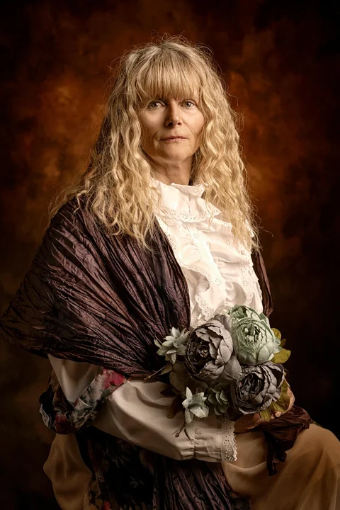woman, fashion, rembrandt lighting, middle age