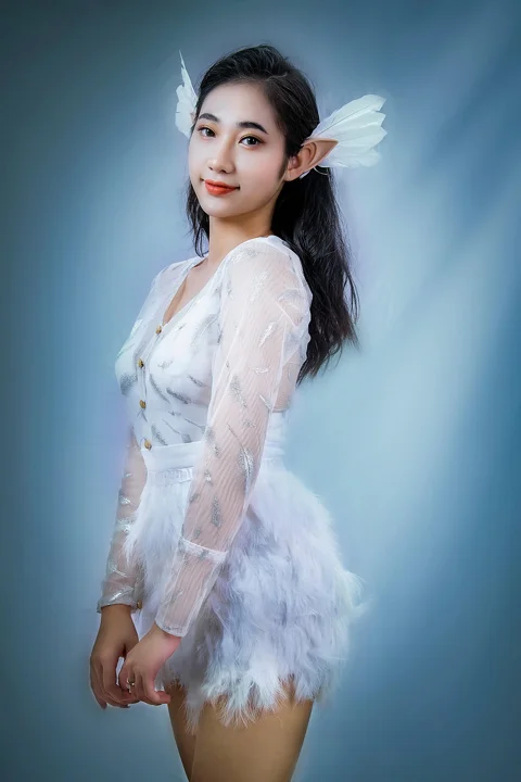 woman, elf, elf costume, vietnamese woman