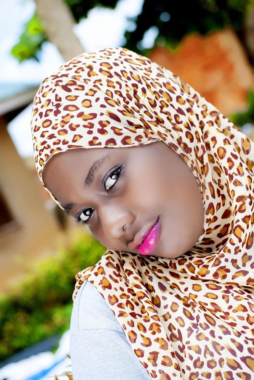 muslim dressing, mbogo high school, high school girls, uganda ladies