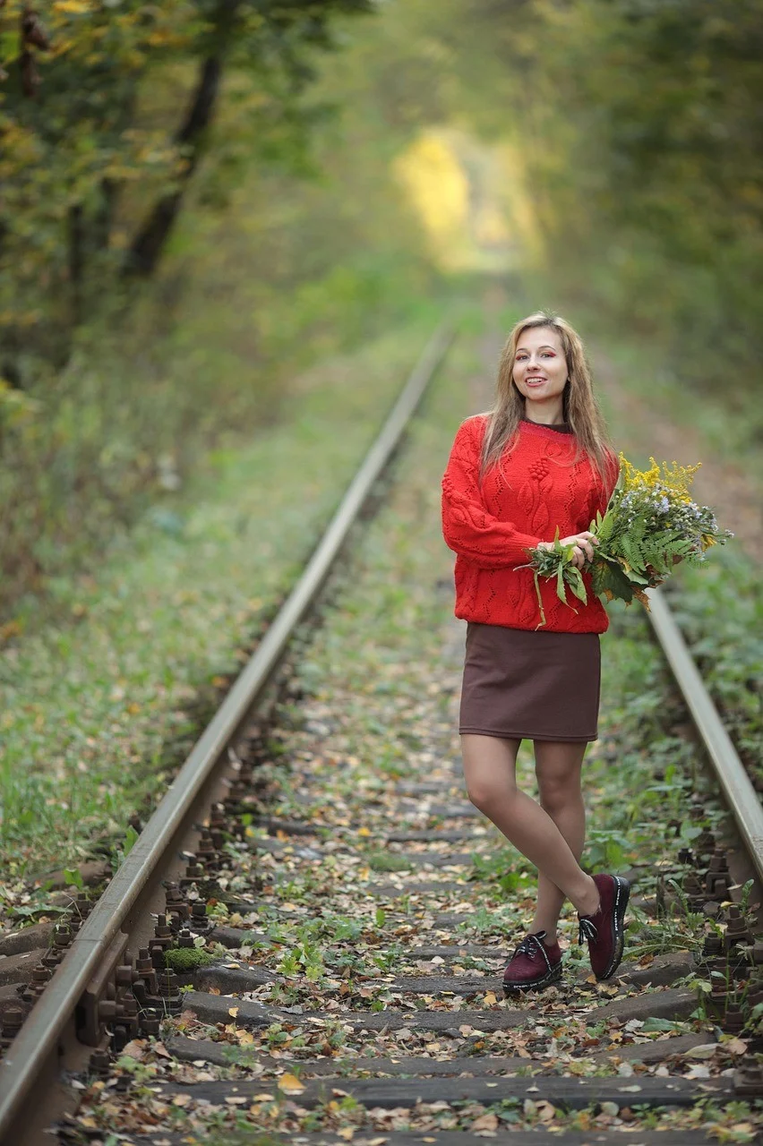 woman, portrait, outdoors, autumn