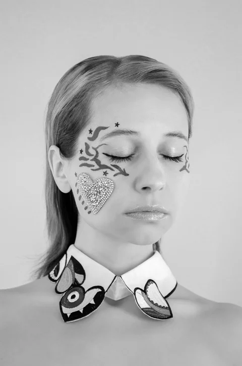 woman, collar, makeup, put up