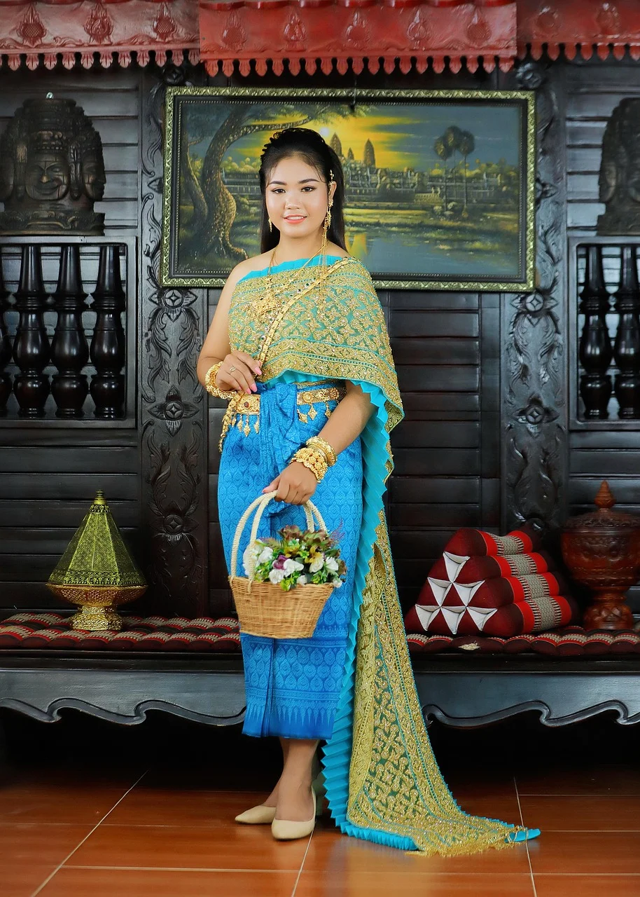 woman, traditional costume, traditional clothing, fashion