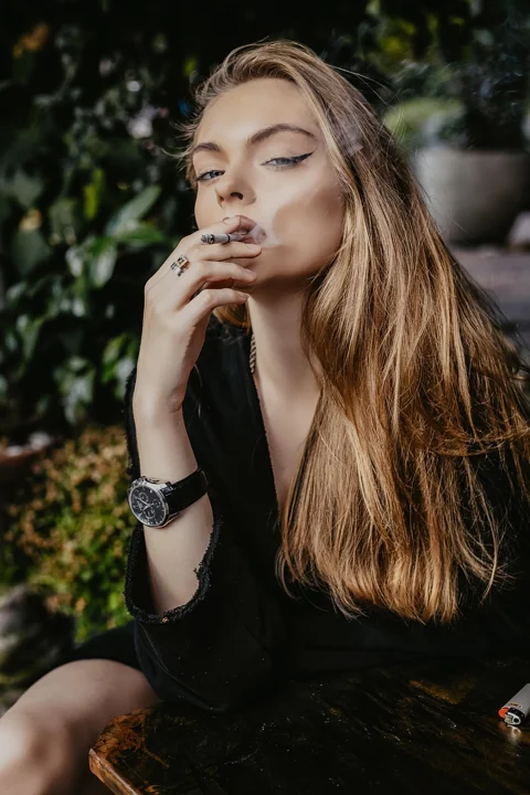woman, model, cigarrete, smoke