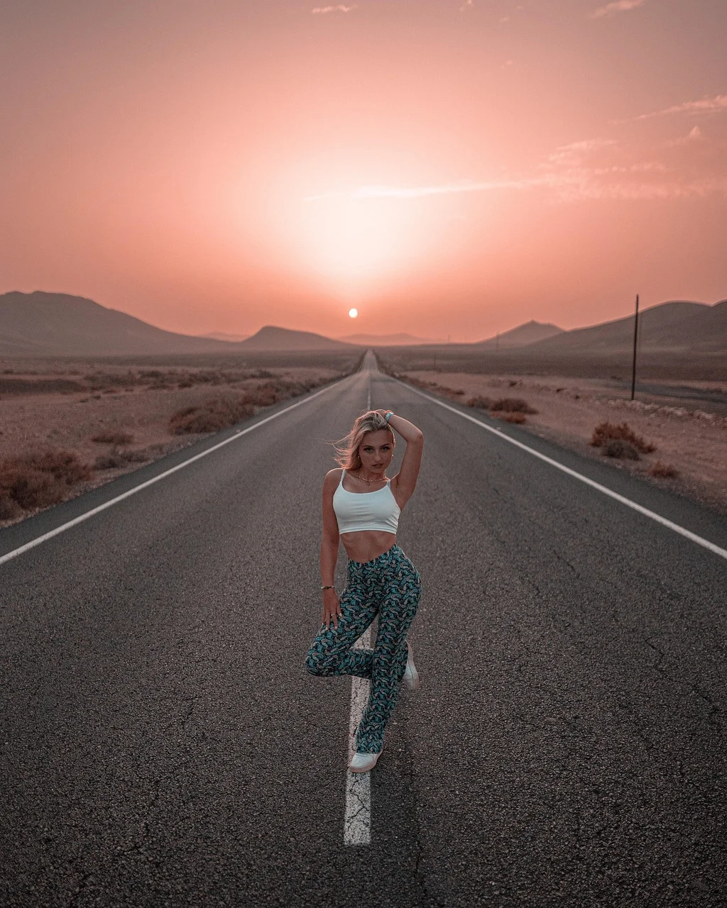 girl, fashion, road, beauty